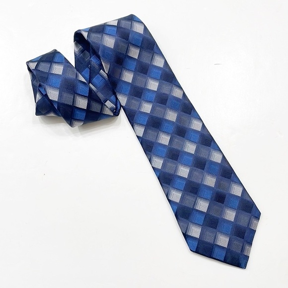 Nicole Miller geometric 100% silk standard tie - Picture 1 of 4